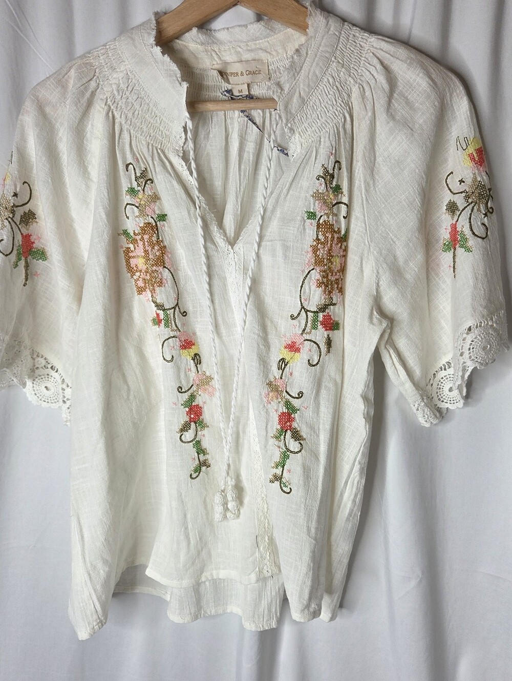 Jennifer And Grace White Embroidered Peasant Blouse - Picture 5 of 9